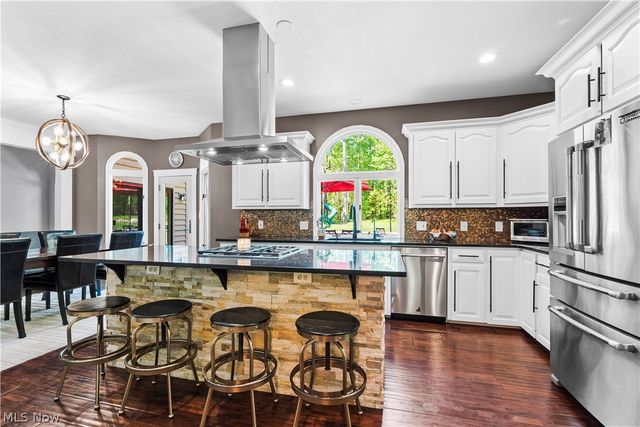 5130 Hecker Drive, Richfield, OH 44141