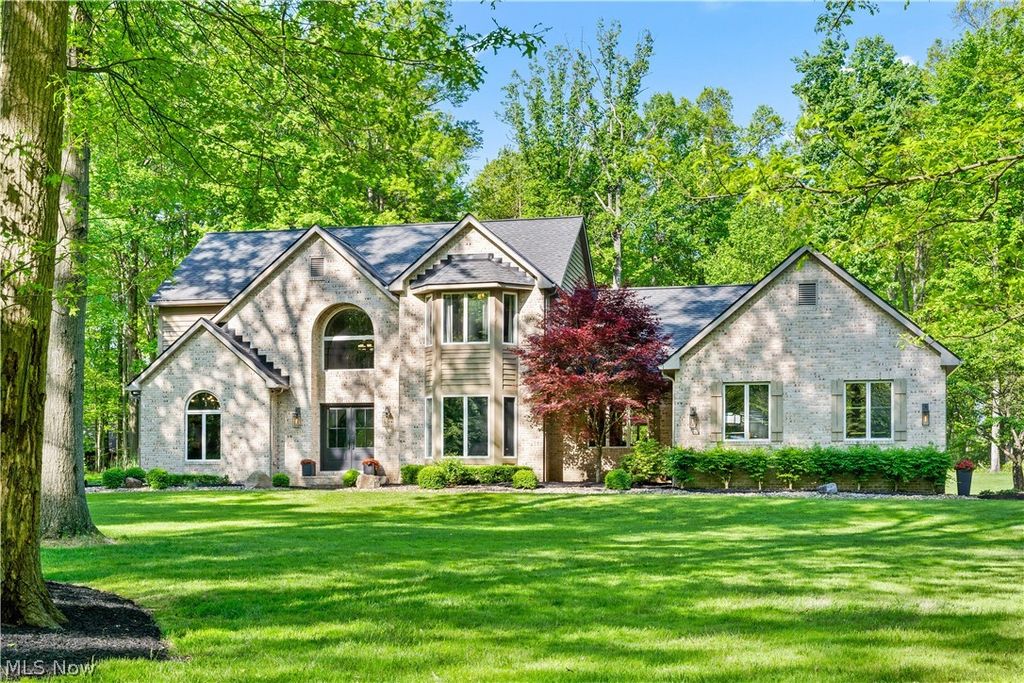 5130 Hecker Drive, Richfield, OH 44141