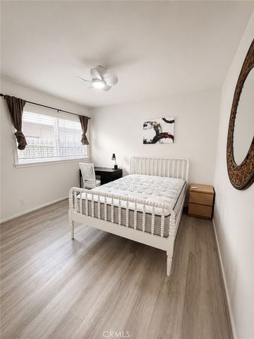 9 Angell St 1, Irvine, CA 92612