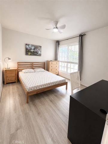 9 Angell St 1, Irvine, CA 92612
