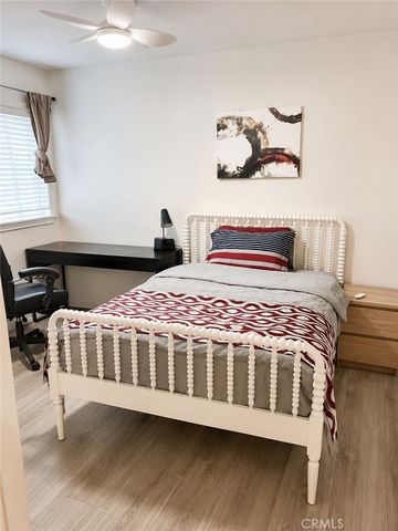 9 Angell St 1, Irvine, CA 92612