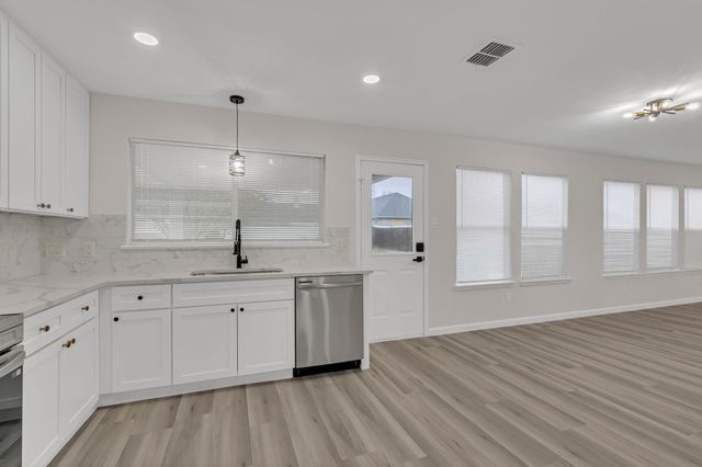 438 Stanley Falls Drive, Anna, TX 75409