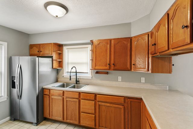 3256 186th Street, Lansing, IL 60438