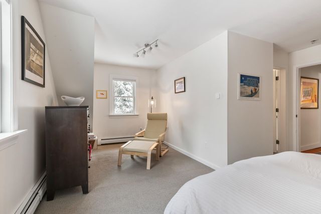 28 Old Spring Drive, Grantham, NH 03753