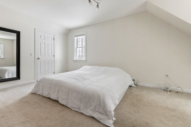 28 Old Spring Drive, Grantham, NH 03753