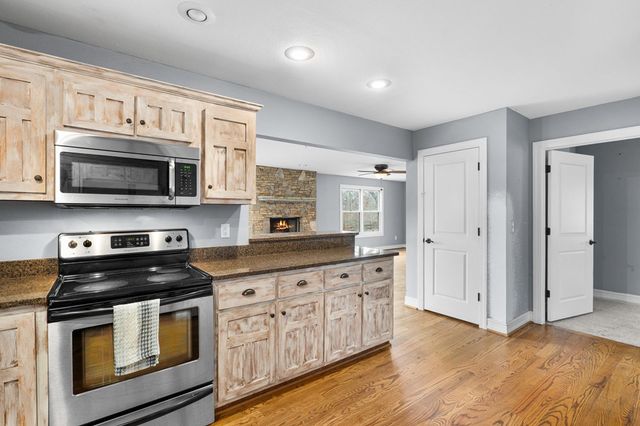 202 Bell Orchard Drive, Hayesville, NC 28904