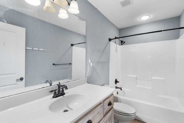 202 Bell Orchard Drive, Hayesville, NC 28904