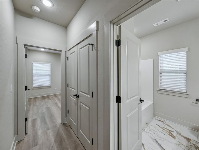 11 Penwith Lane, Bella Vista, AR 72715