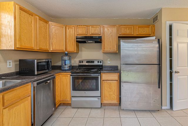 10359 Chelmsford Drive, Dallas, TX 75217