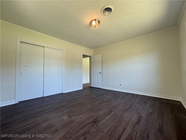 1505 E Main Street, Lavaca, AR 72941
