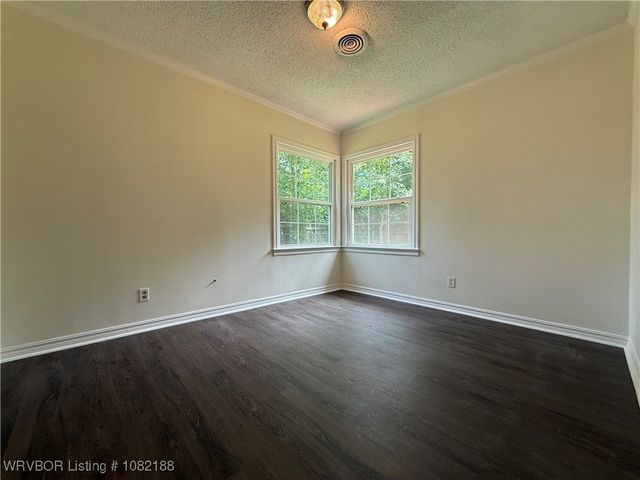 1505 E Main Street, Lavaca, AR 72941