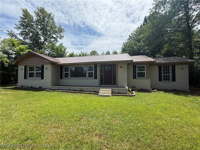 1505 E Main Street, Lavaca, AR 72941