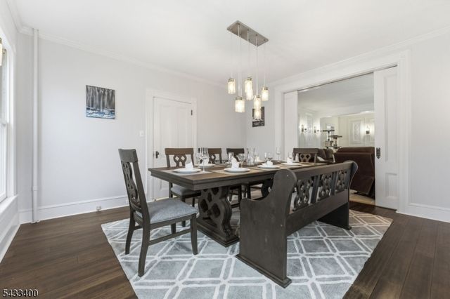 61 New St, Hampton Boro, NJ 08827