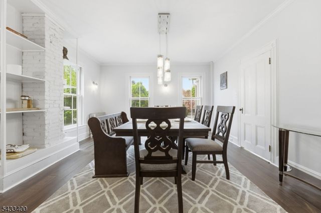 61 New St, Hampton Boro, NJ 08827