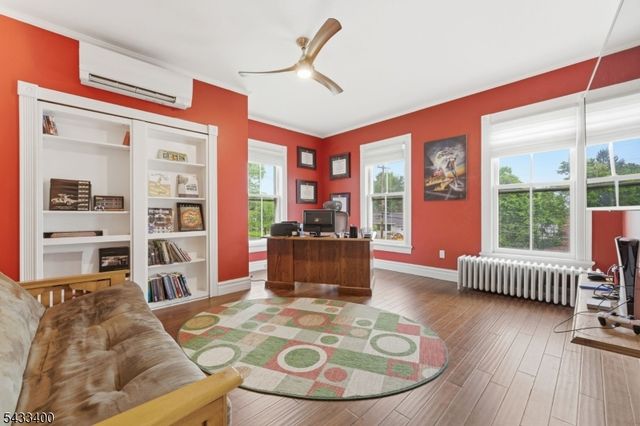 61 New St, Hampton Boro, NJ 08827