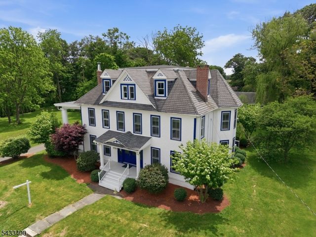 61 New St, Hampton Boro, NJ 08827