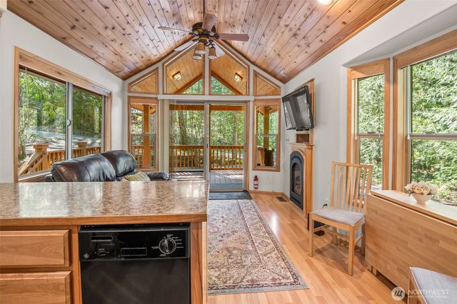 70 N Staircase Drive, Hoodsport, WA 98548