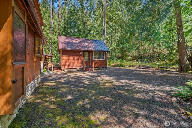 70 N Staircase Drive, Hoodsport, WA 98548