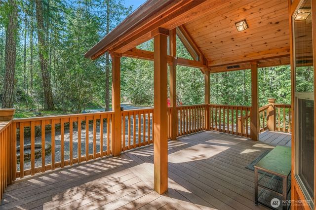 70 N Staircase Drive, Hoodsport, WA 98548