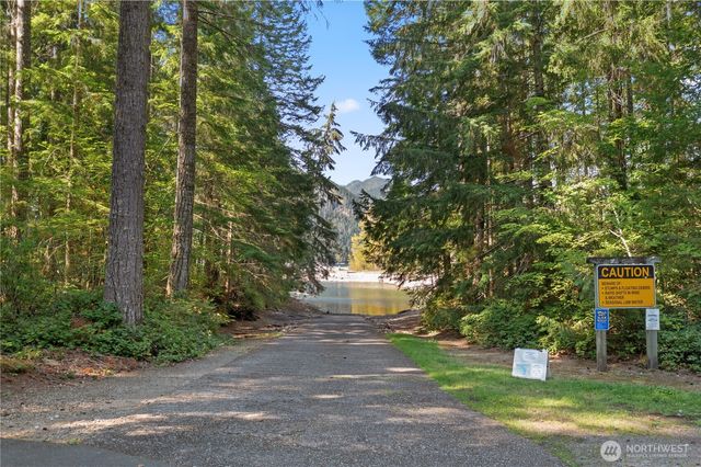 70 N Staircase Drive, Hoodsport, WA 98548