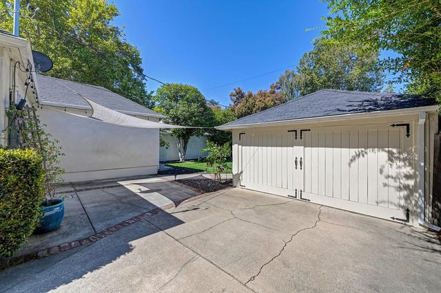 2732 14th St, Sacramento, CA 95818