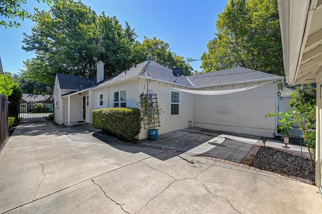 2732 14th St, Sacramento, CA 95818