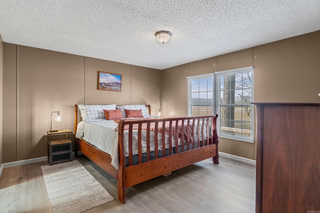 7 Iveon Clay Ln, Pangburn, AR 72121