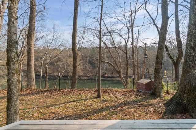 7 Iveon Clay Ln, Pangburn, AR 72121