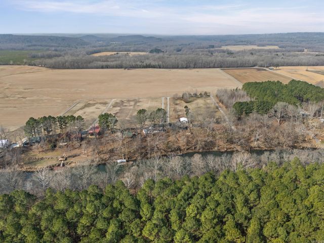 7 Iveon Clay Ln, Pangburn, AR 72121