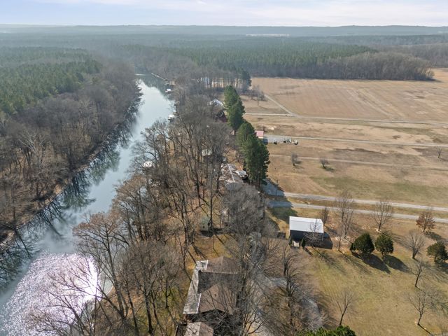 7 Iveon Clay Ln, Pangburn, AR 72121