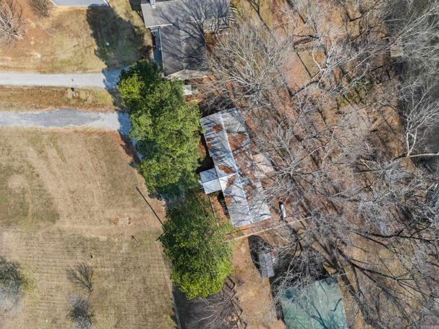 7 Iveon Clay Ln, Pangburn, AR 72121