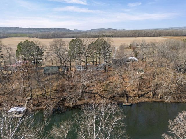 7 Iveon Clay Ln, Pangburn, AR 72121