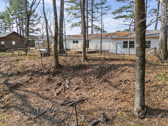 7 Iveon Clay Ln, Pangburn, AR 72121