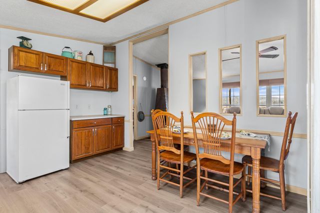 7 Iveon Clay Ln, Pangburn, AR 72121