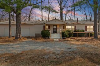 7 Iveon Clay Ln, Pangburn, AR 72121