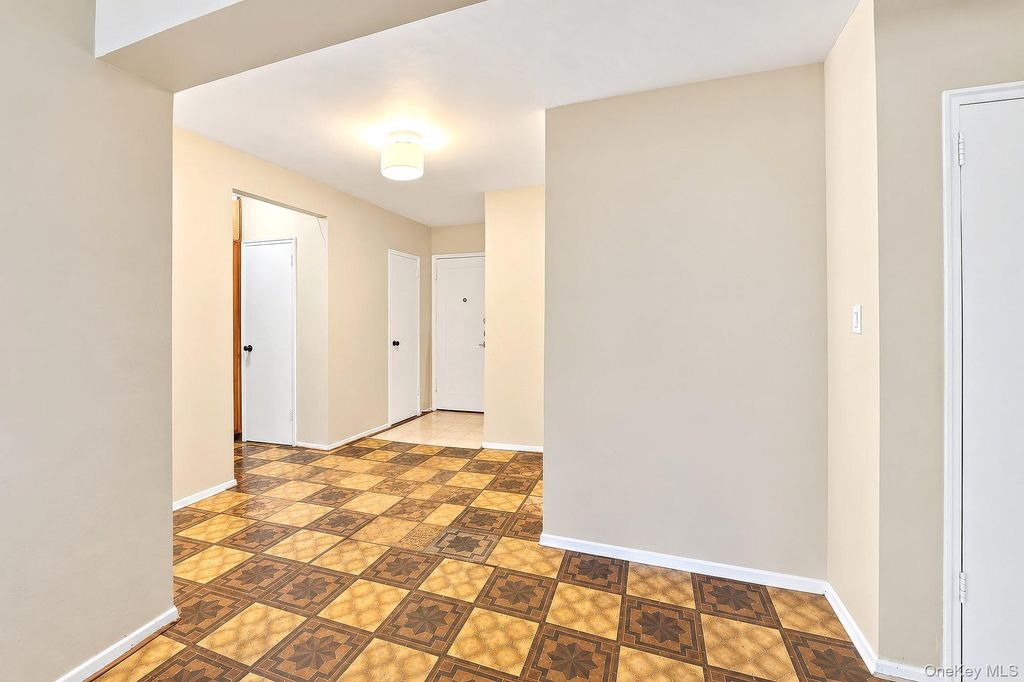 620 W 239th Street 2F, Bronx, NY 10463 — photo 3