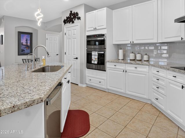 14426 W AVALON Drive, Goodyear, AZ 85395