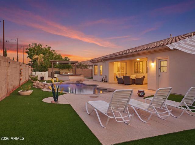 14426 W AVALON Drive, Goodyear, AZ 85395