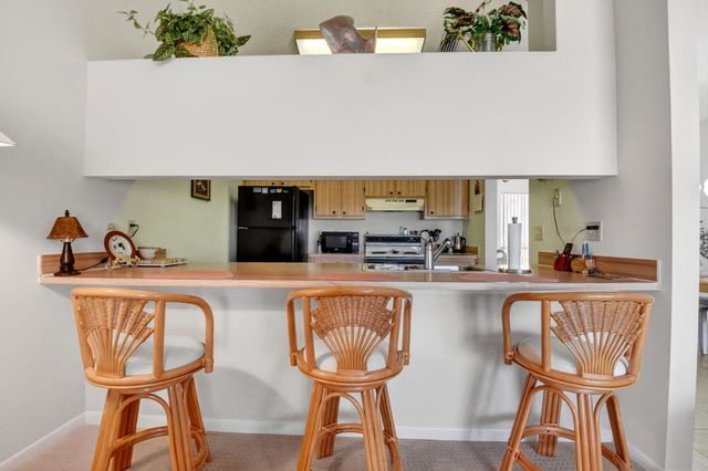 6 Farnworth Drive, Boynton Beach, FL 33426