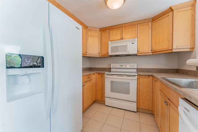 4 Harwich Court, Merrimack, NH 03054