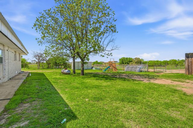 1301 County Road 440, De Leon, TX 76444