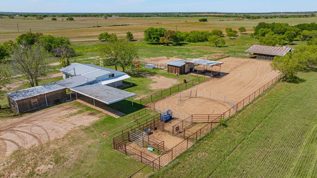 1301 County Road 440, De Leon, TX 76444