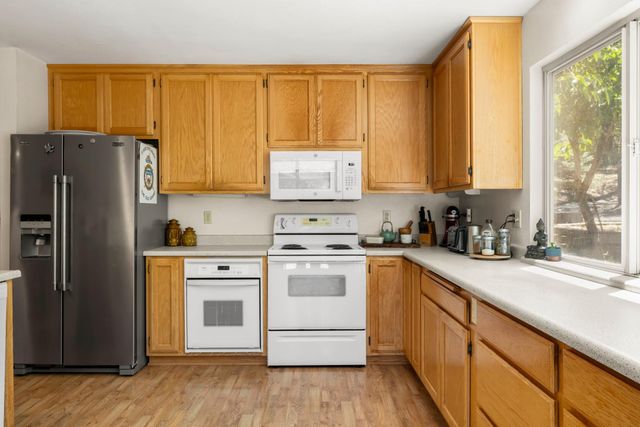 2307 Olympia Ln, Placerville, CA 95667