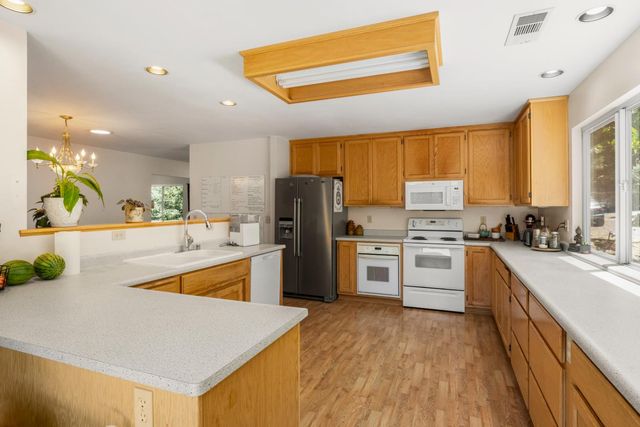 2307 Olympia Ln, Placerville, CA 95667