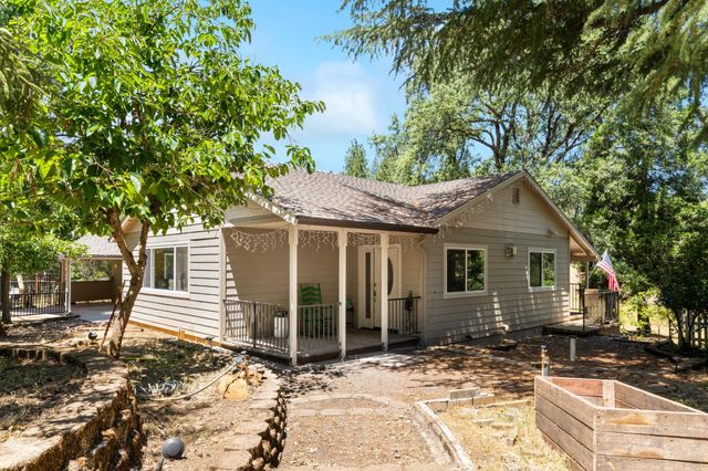 2307 Olympia Ln, Placerville, CA 95667