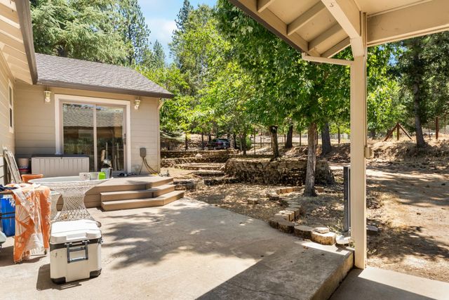 2307 Olympia Ln, Placerville, CA 95667