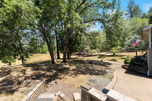 2307 Olympia Ln, Placerville, CA 95667