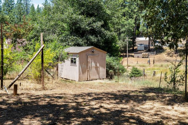 2307 Olympia Ln, Placerville, CA 95667
