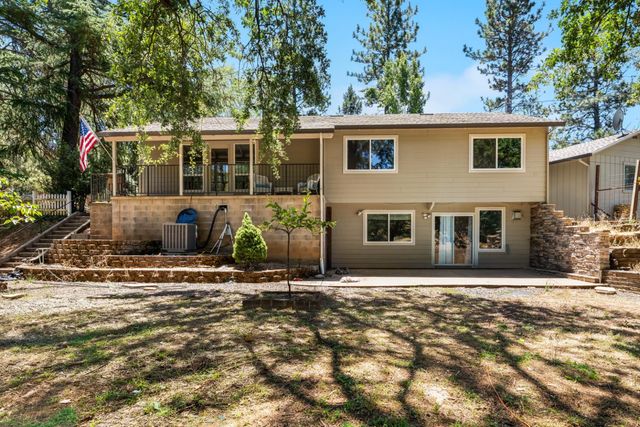 2307 Olympia Ln, Placerville, CA 95667