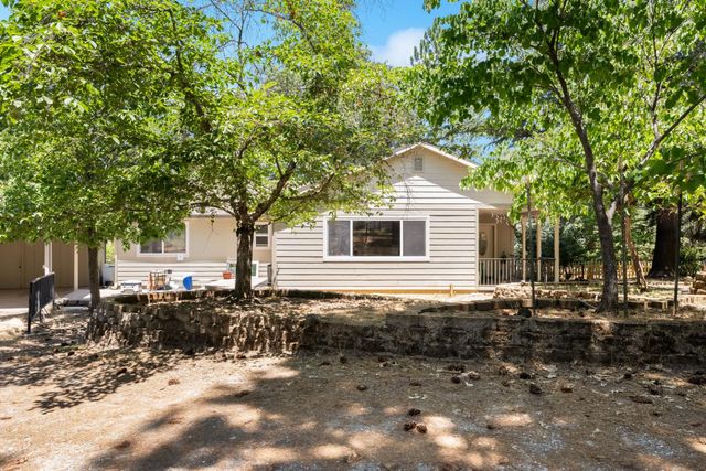 2307 Olympia Ln, Placerville, CA 95667